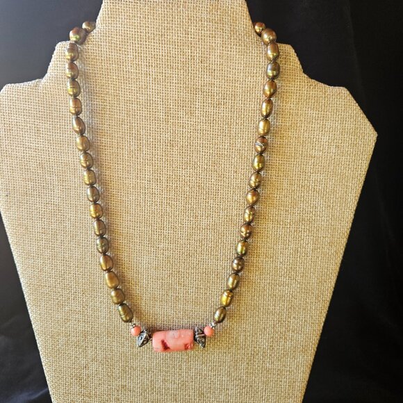 Golden Baroque Pearl Necklace - Picture 2 of 8